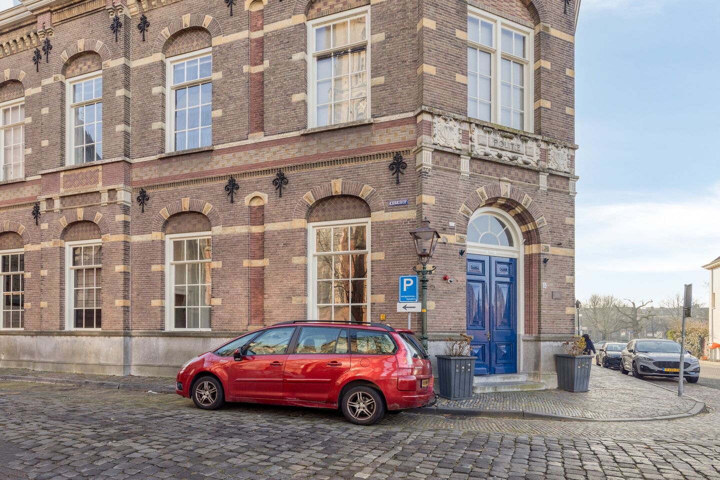 Bekijk foto 2 van 's Gravenhof 5