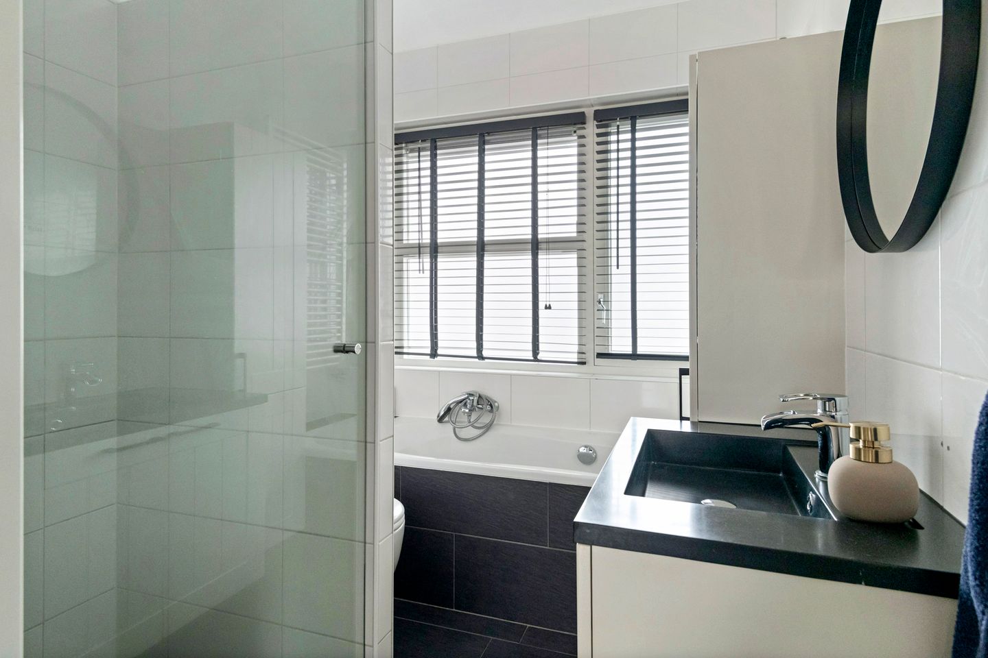Photo 19 of L. Wildschutstraat 25