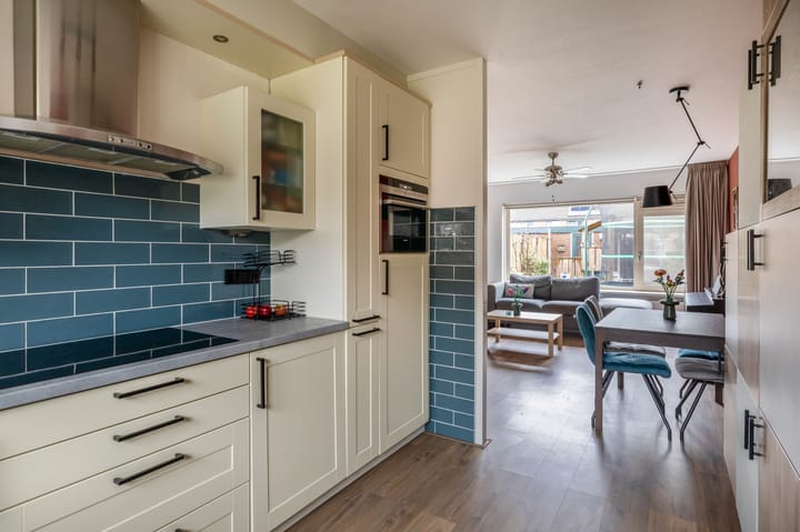 Foto 18 van Koolwitje 1