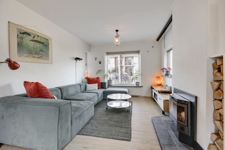 Photo 2 of Vossenstraat 10