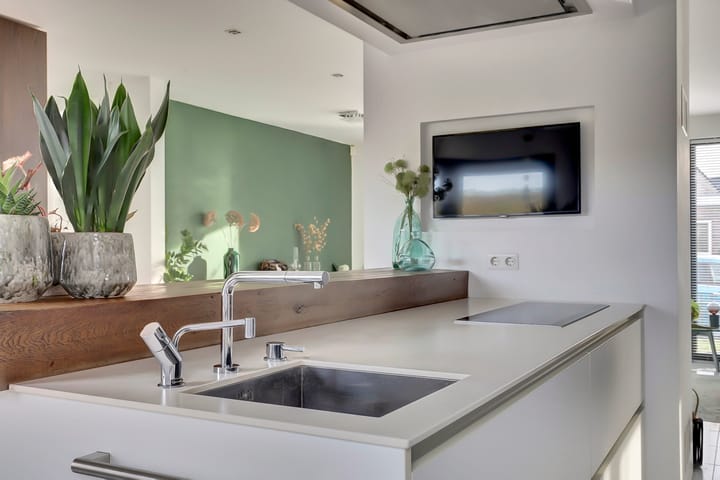 Foto 15 van Zonnebloemstraat 1