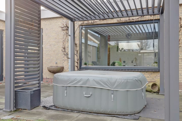 Foto 28 van Zonnebloemstraat 1