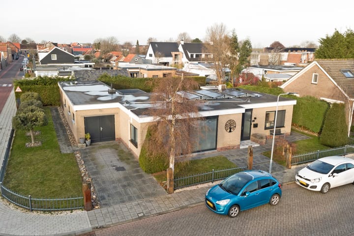 Foto 37 van Zonnebloemstraat 1