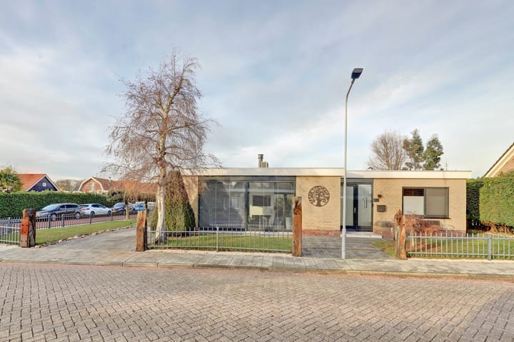 Foto 46 van Zonnebloemstraat 1