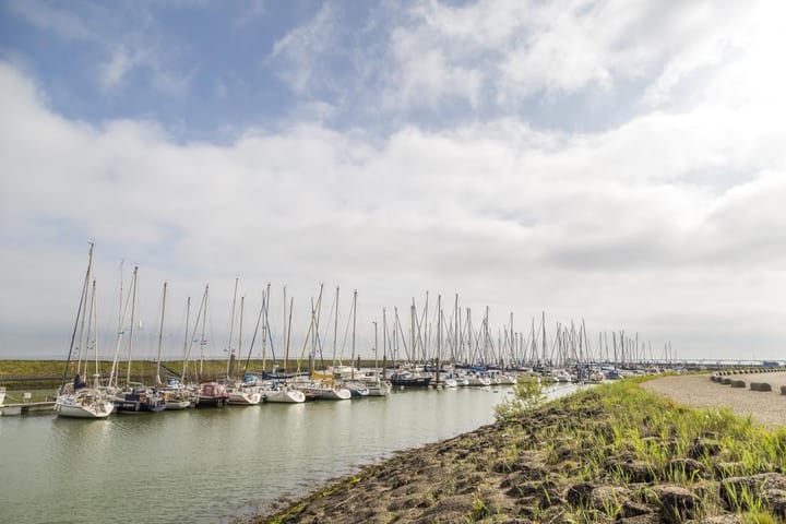 Foto 48 van Zonnebloemstraat 1