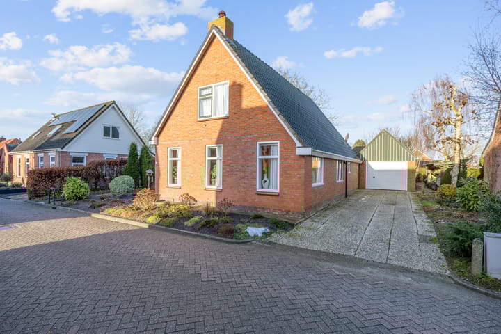 Photo 2 of M.A. de Ruyterstraat 37