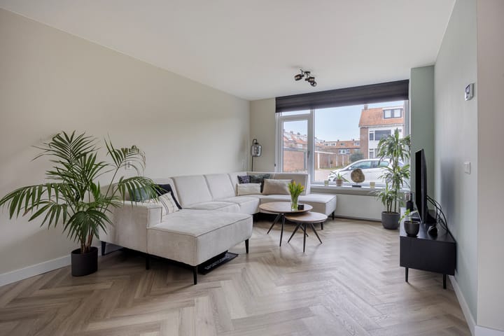 Photo 14 of Paulus Potterdreef 4