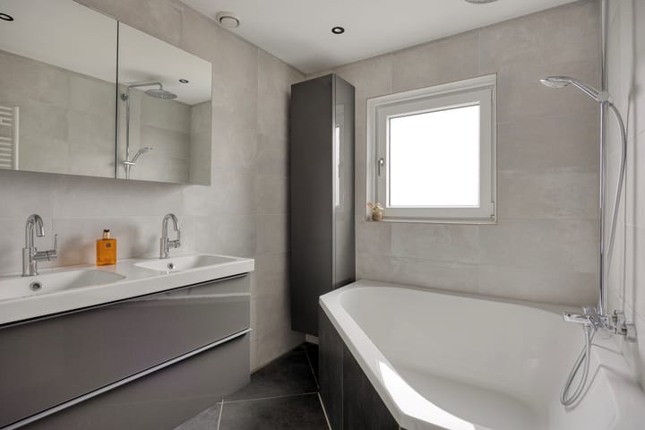 Photo 26 of Paulus Potterdreef 4