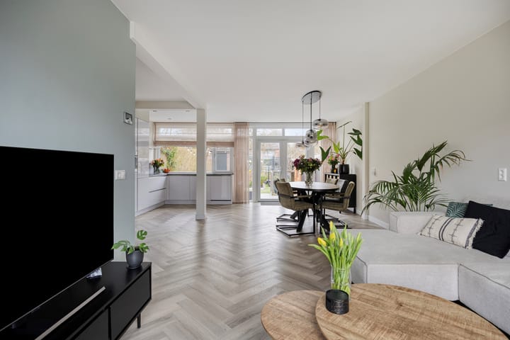 Photo 12 of Paulus Potterdreef 4