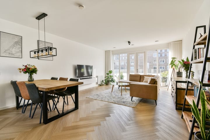 Foto 1 van Hoofdweg 692