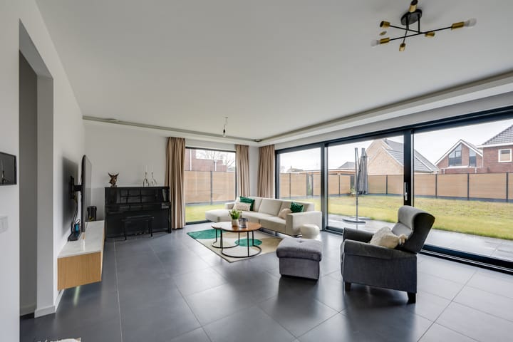 Foto 12 van Kleine Ton 8