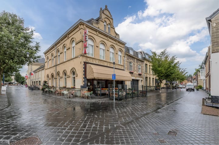 Photo 34 of Sint Pieterstraat 14