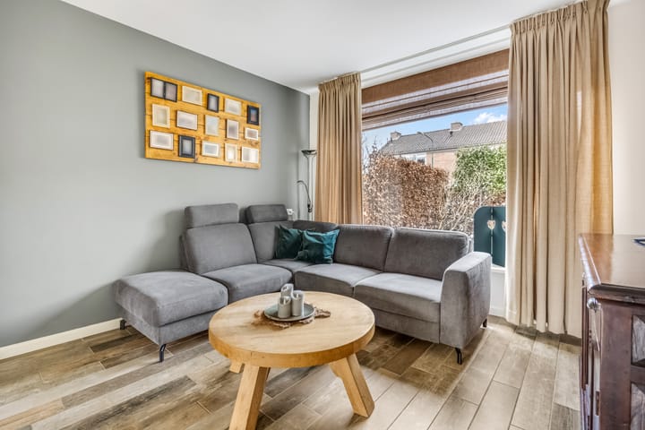 Photo 10 of Schoolweg 74