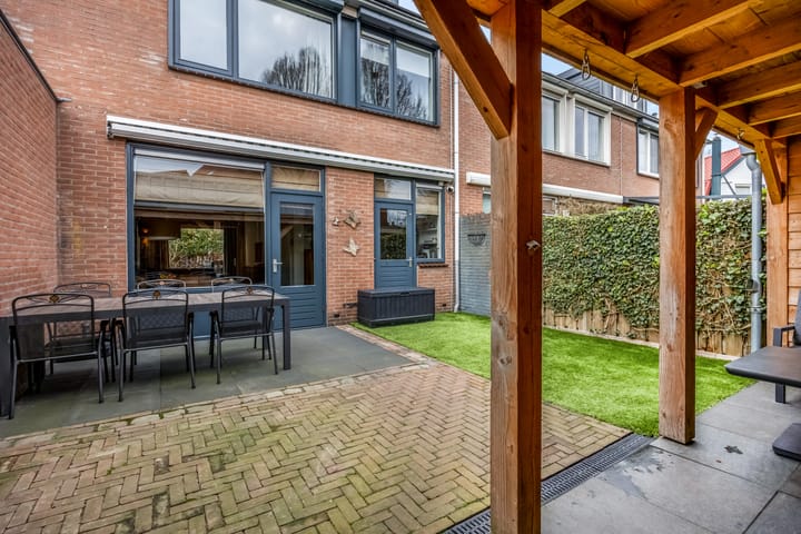 Photo 40 of Schoolweg 74