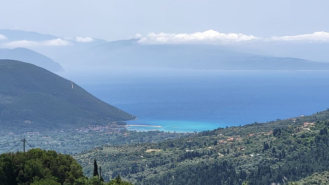 Foto 2 van Nikoli Hillside Estate