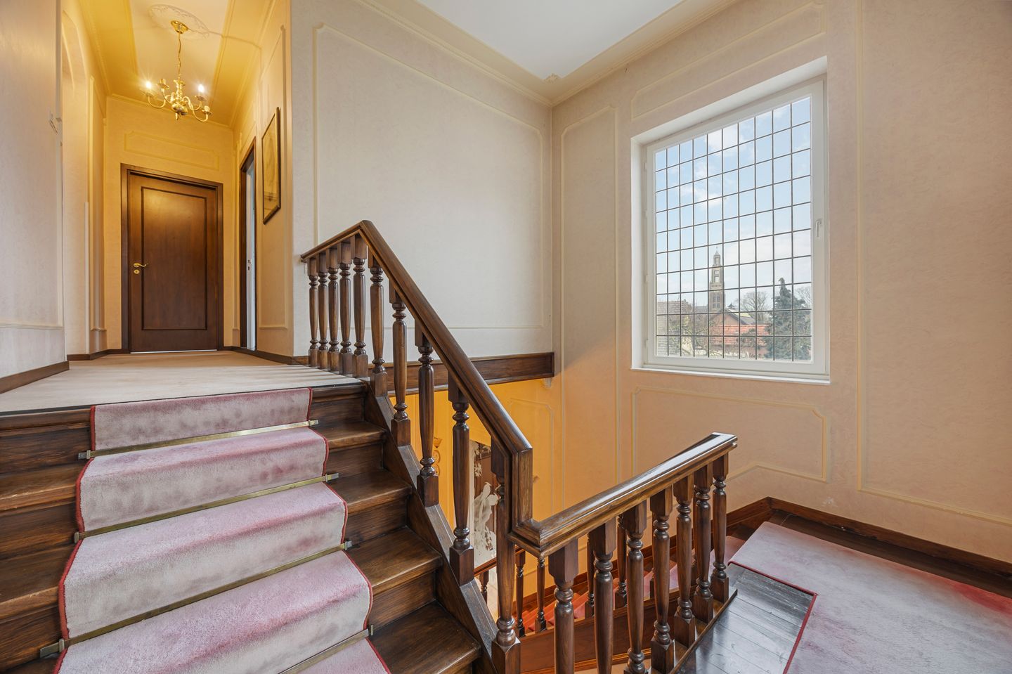 598.jpg?options=width=1440