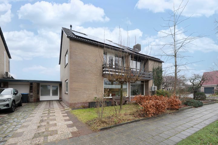 Foto 1 van Muzenlaan 9