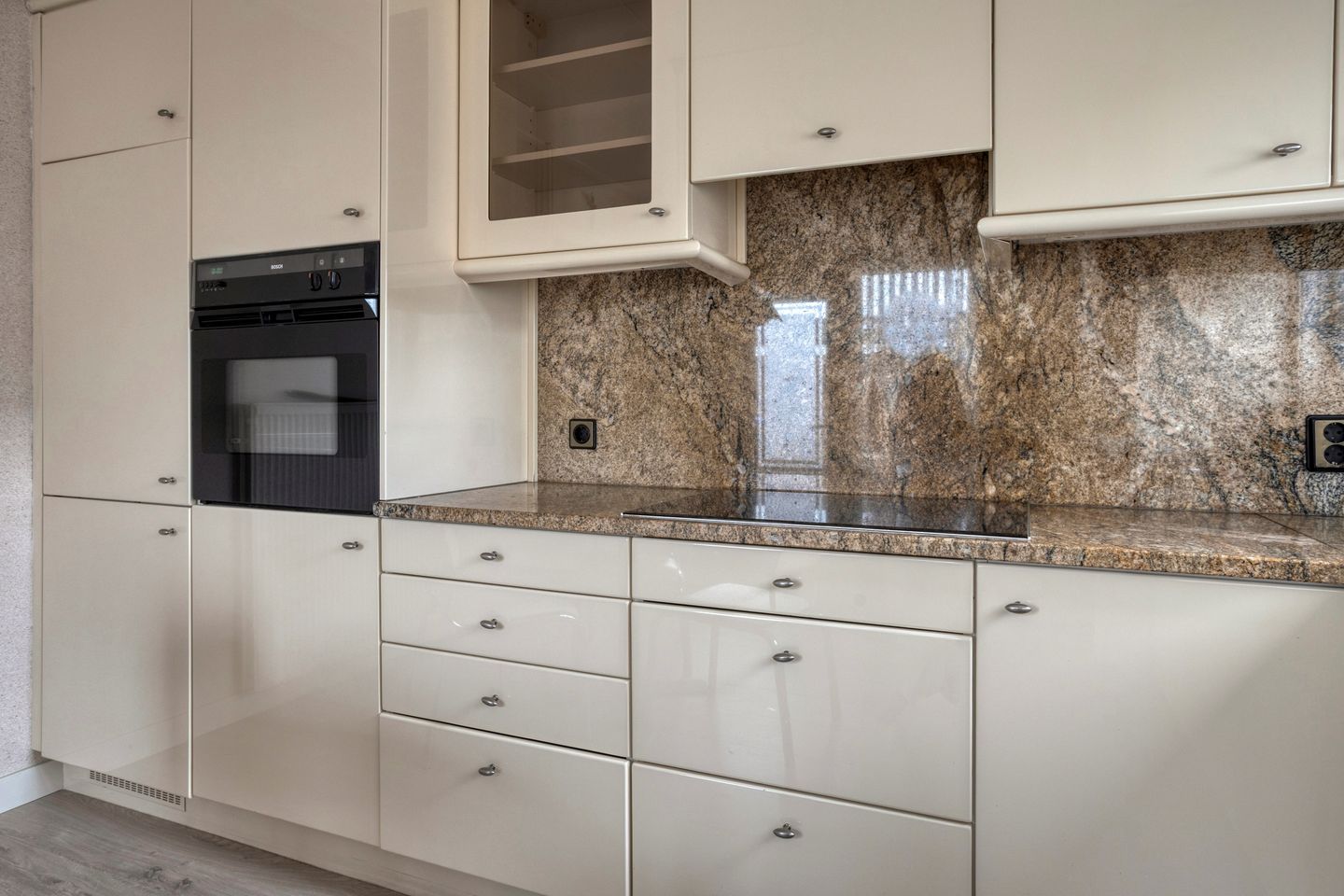 Foto 10 van Pastoor Willemsstraat 2