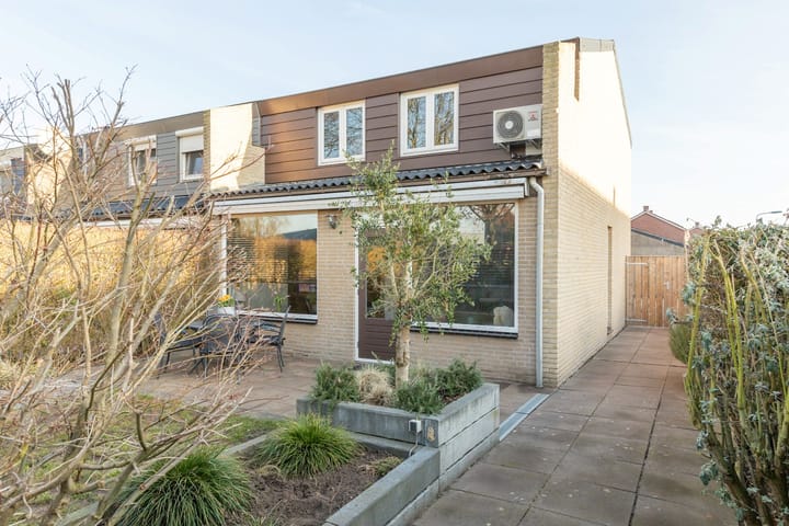 Foto 39 van Ridder Alartlaan 92