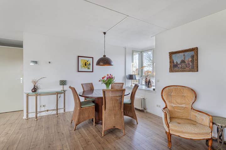 Photo 13 of Winter 4