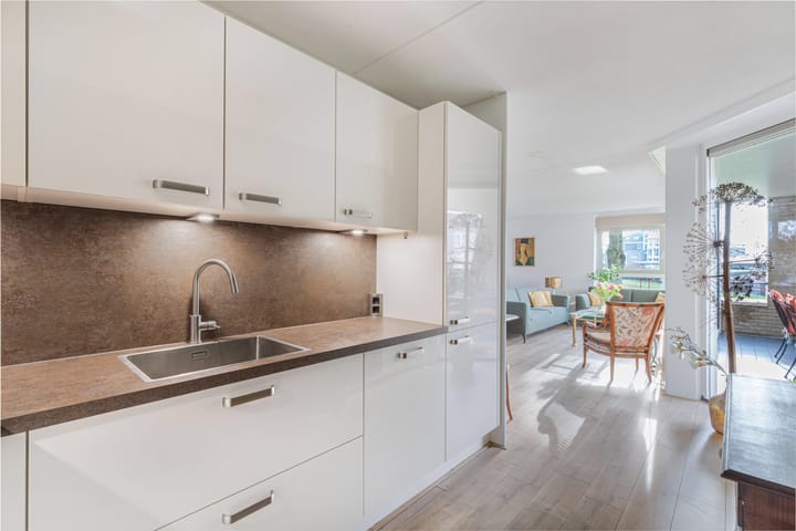 Photo 23 of Winter 4