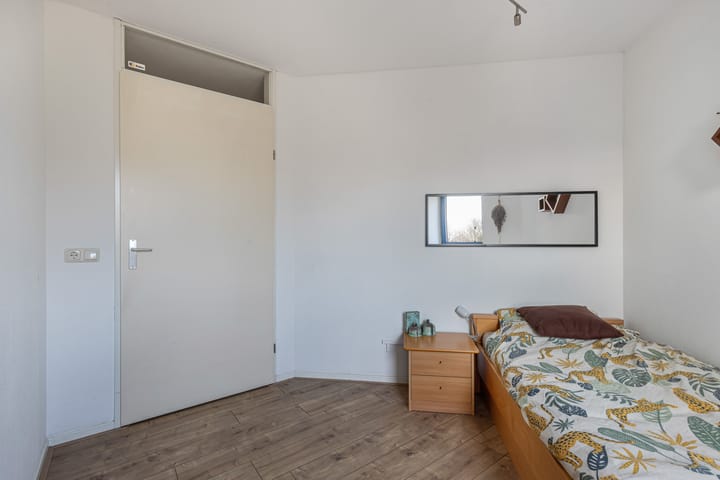 Photo 27 of Winter 4