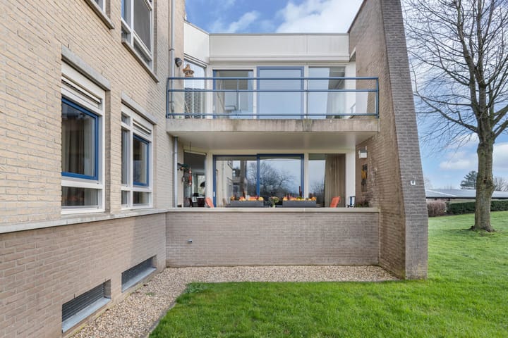 Photo 31 of Winter 4