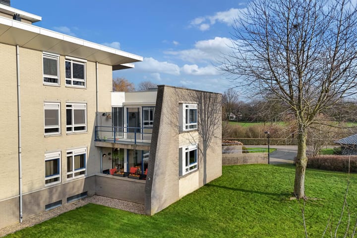 Photo 33 of Winter 4