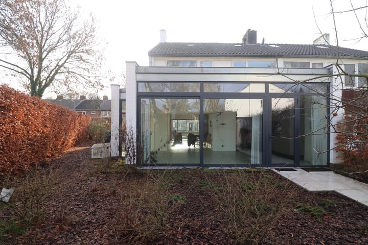 Foto 5 van Jekerschans 64