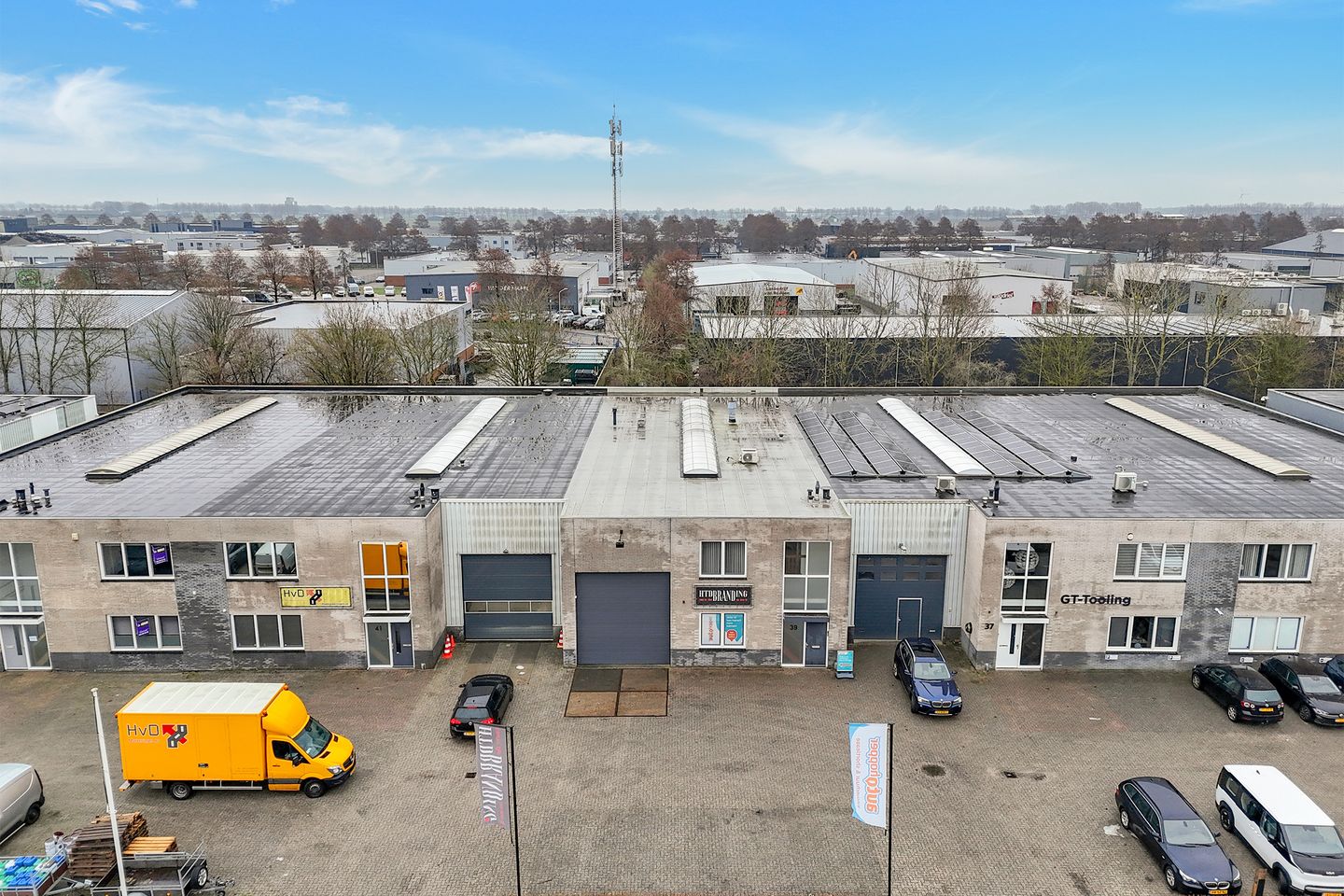 View photo 2 of Tarwestraat 39