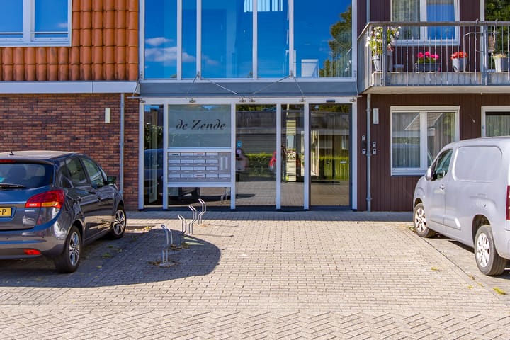 Photo 10 of Eerste Kruisdiep WZ 8-B