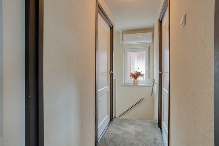 Foto 16 van Bernhardstraat 5