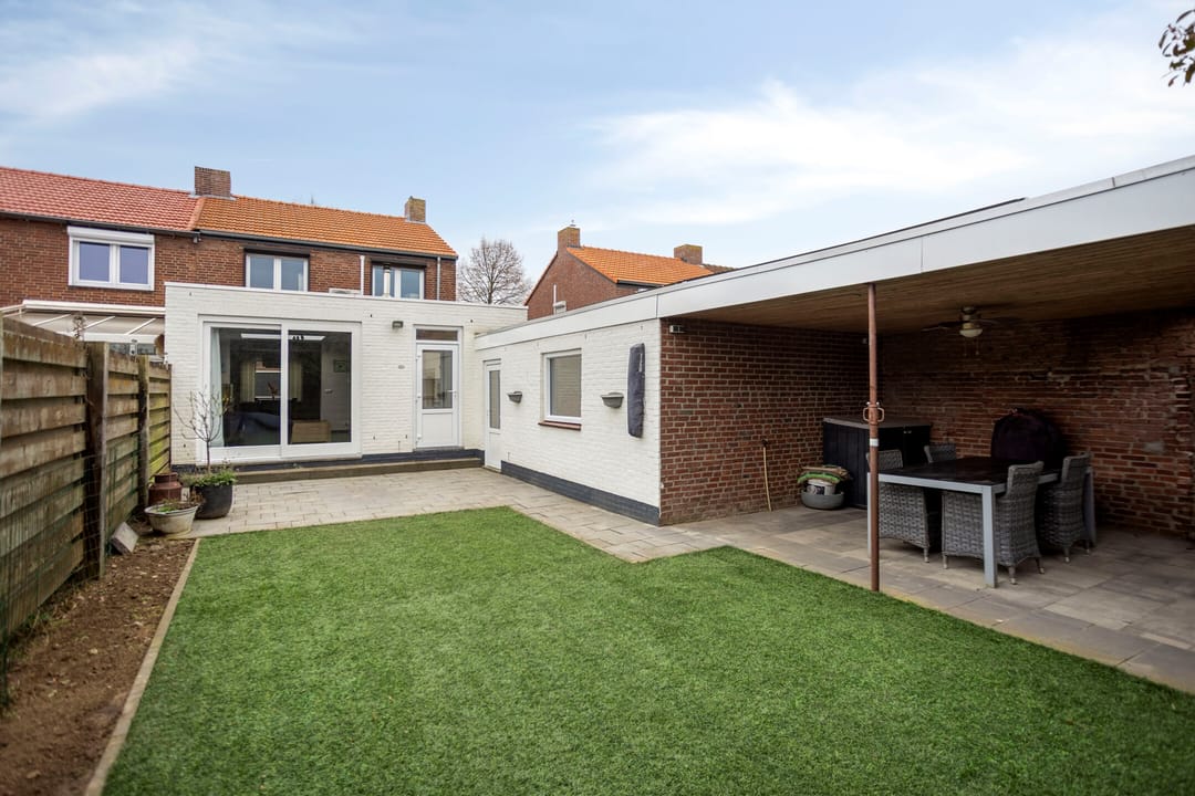 Photo 26 of Bernhardstraat 5