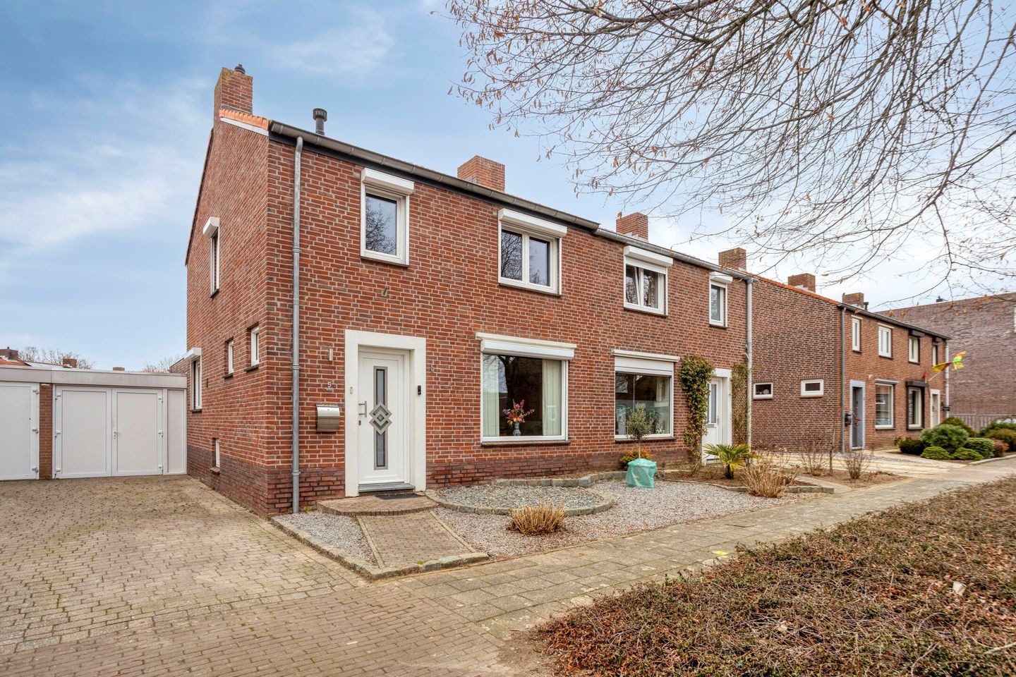 Photo 1 of Bernhardstraat 5