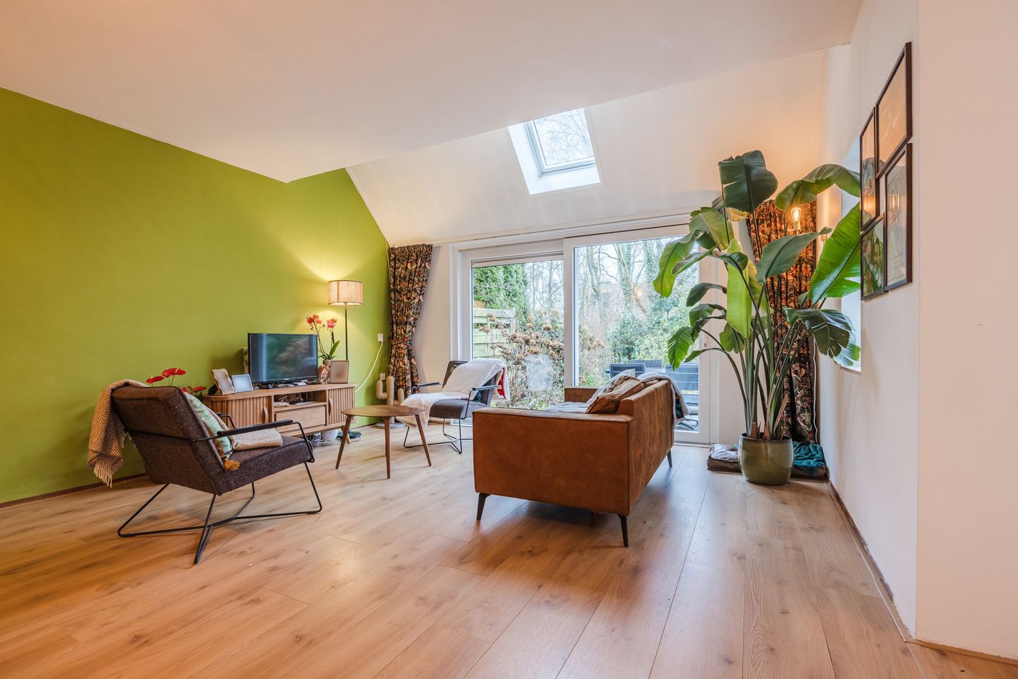 Photo 10 of Dr. L.J. Rogierstraat 104