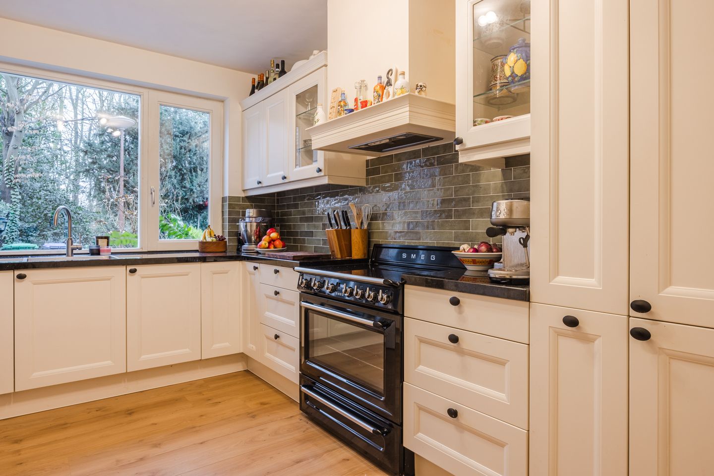 Photo 25 of Dr. L.J. Rogierstraat 104