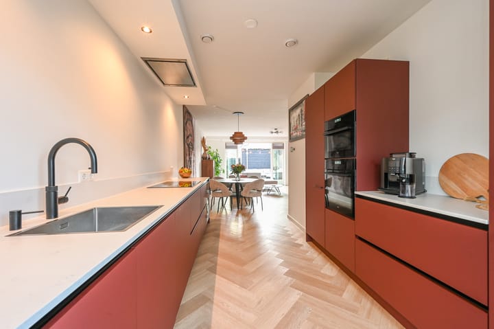 Photo 2 of Doris Lessinglaan 100