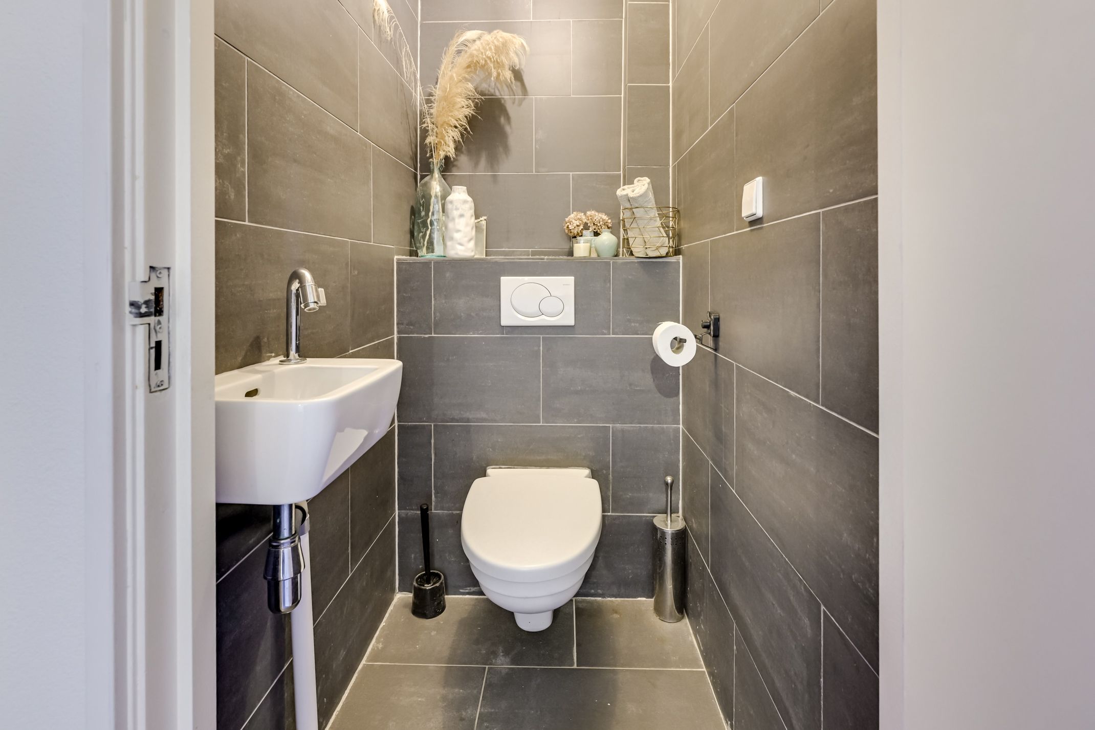 Photo 30 of Adriaanstraat 33-BS