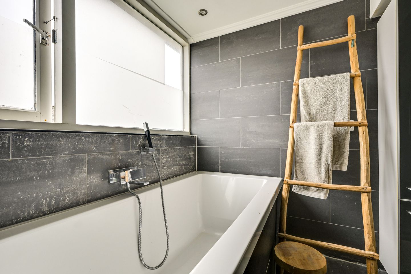 Photo 35 of Adriaanstraat 33-BS