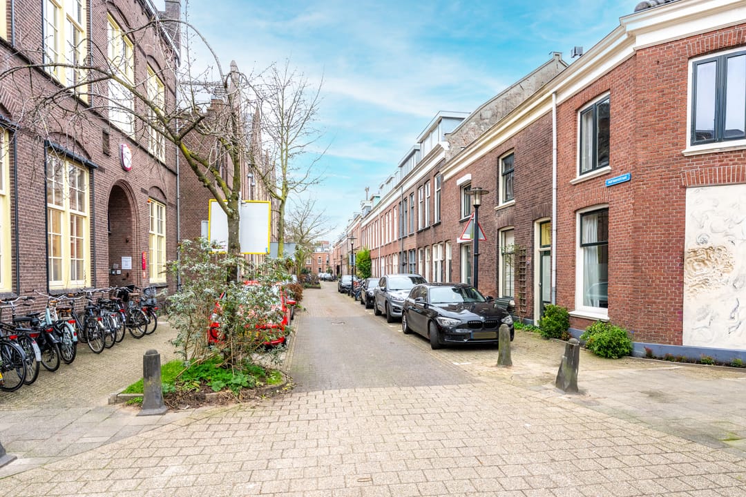 Photo 41 of Adriaanstraat 33-BS