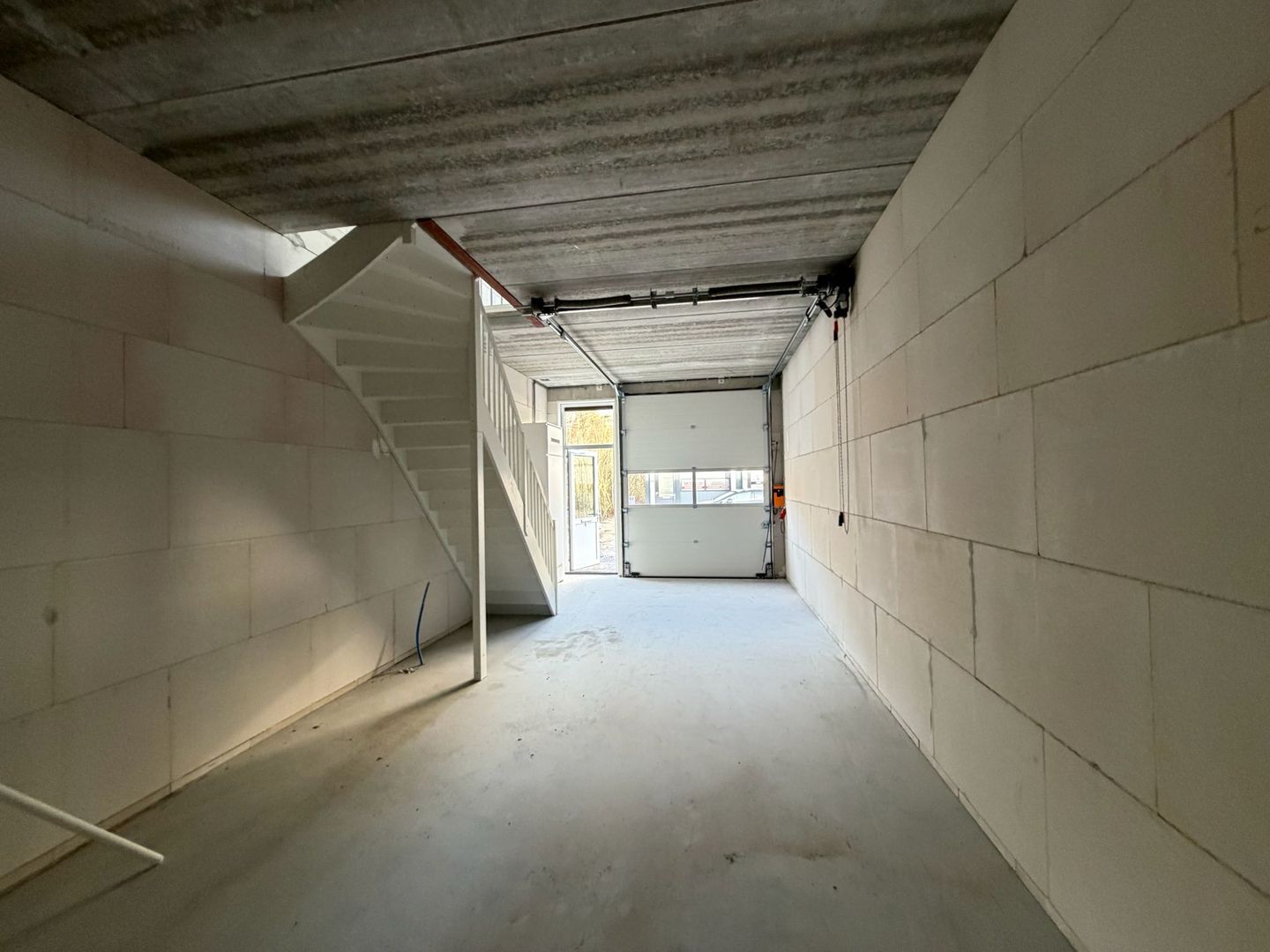 View photo 5 of Jellinghausstraat 2-20