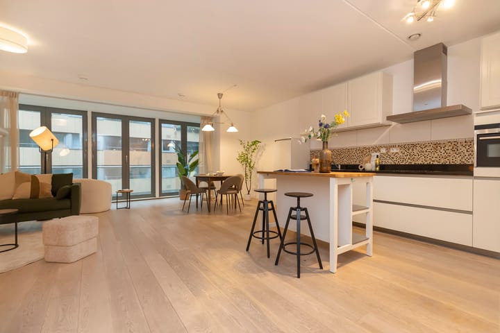 Photo 11 of Willem Frederik Hermansstraat 95