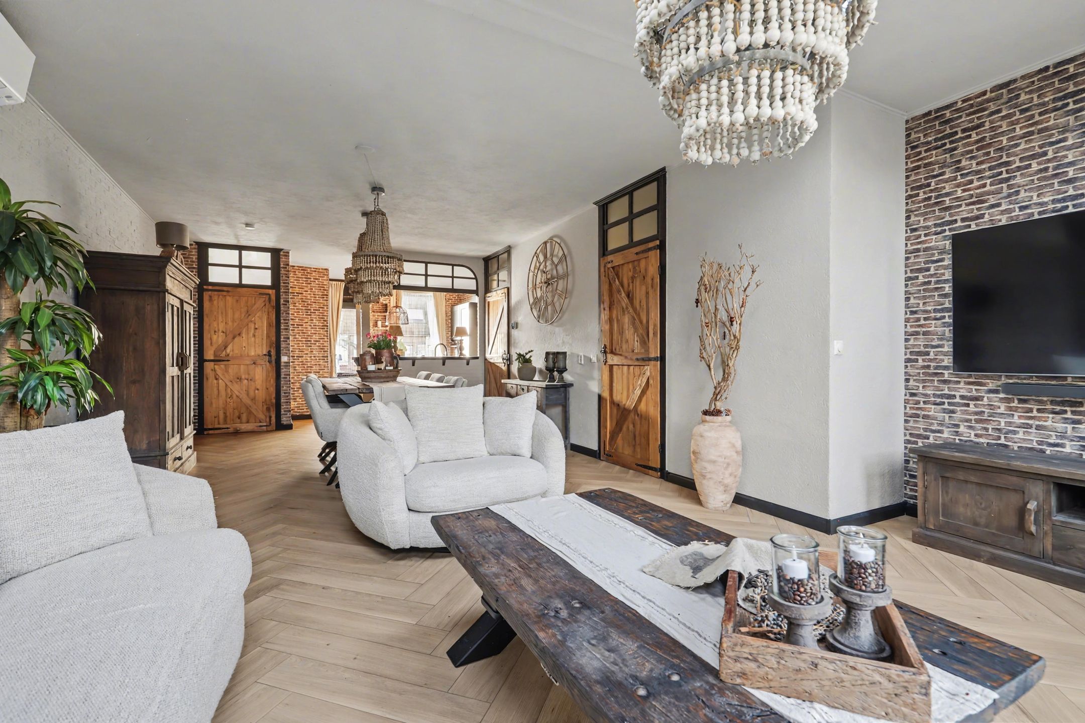 Foto 9 van Heeskesacker 1244