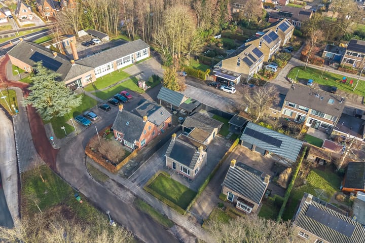 Foto 45 van Auwemalaan 1-3