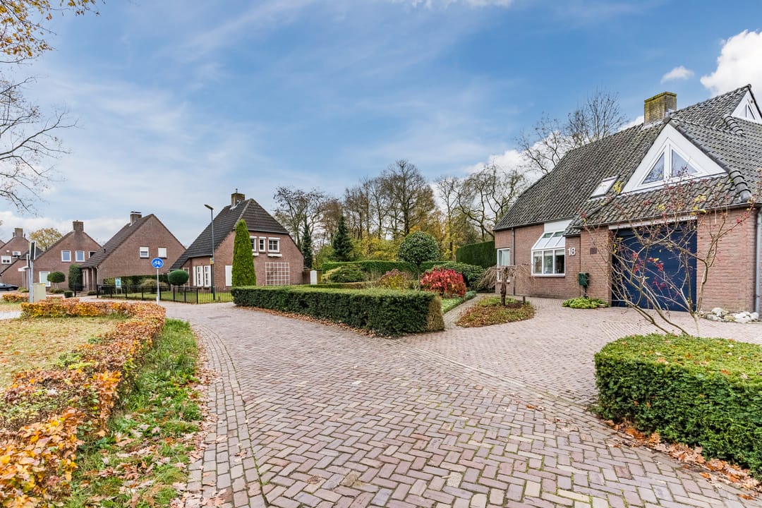 Photo 46 of Lange Trekken 18