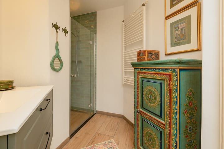 Photo 19 of Resedastraat 18