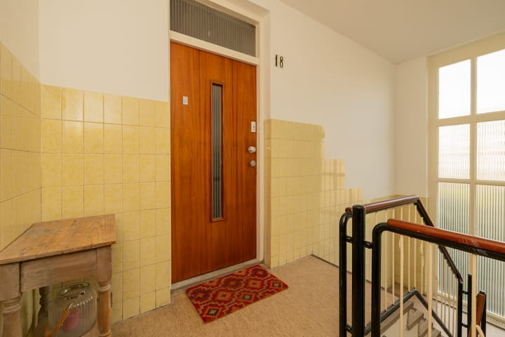 Photo 30 of Resedastraat 18