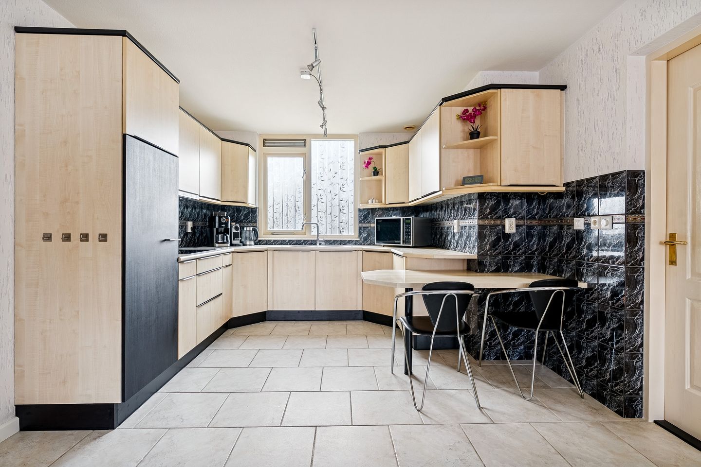 Foto 19 van Alex Bennostraat 3