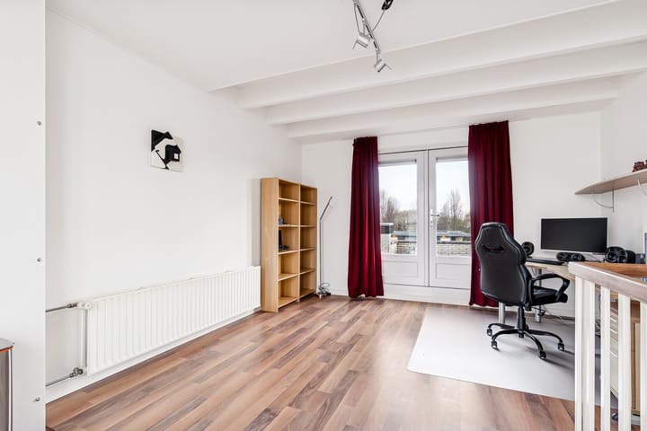 Foto 40 van Alex Bennostraat 3