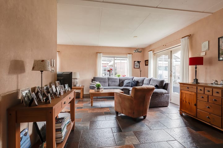 Photo 8 of Parallelweg 16